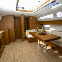 Jeanneau 54