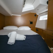 Jeanneau 54