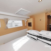 Lagoon 400