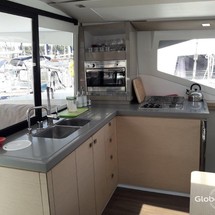 Fountaine Pajot Lucia 40