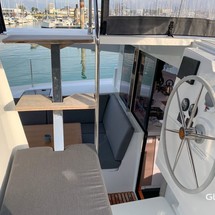 Fountaine Pajot Lucia 40