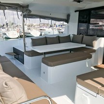 Fountaine Pajot Astréa 42