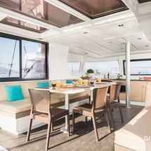 Bali catamarans 4.0 lounge