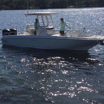 Boston Whaler 270 Dauntless
