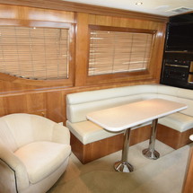Hatteras GT45X Flybridge