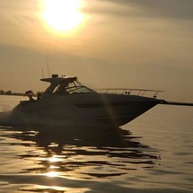 Sea Ray 370 Sundancer