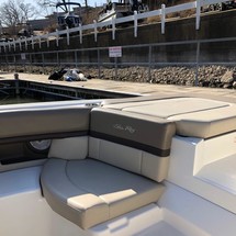 Sea Ray 250 SLX