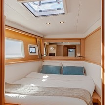 Lagoon 450 SporTop