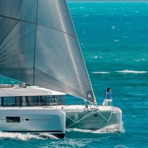 Lagoon 42