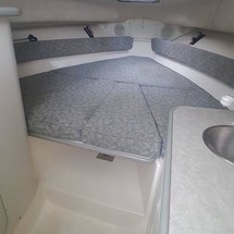 Robalo 2640 walkaround