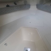 Robalo 2640 walkaround