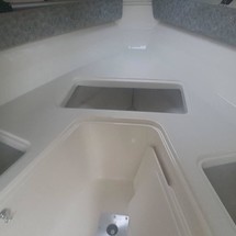 Robalo 2640 walkaround