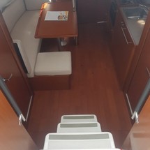 Beneteau Oceanis 38.1