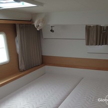 Lagoon 400