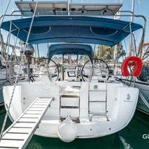 Beneteau Oceanis 43
