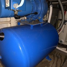 Euroship custom build de luxe motor 2000