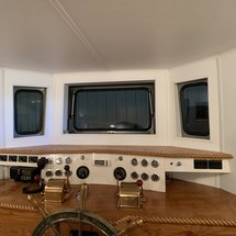 Euroship custom build de luxe motor 2000
