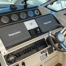 Sea Ray 410 Sundancer