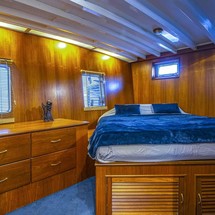 Simpson 12 meter junk rigged
