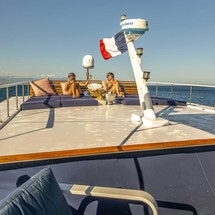 Simpson 12 meter junk rigged