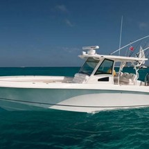 Boston Whaler 380 Outrage