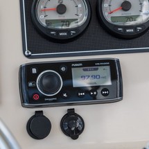 Boston Whaler 210 Montauk