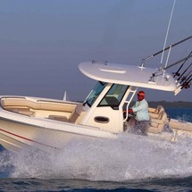 Boston Whaler 250 Outrage