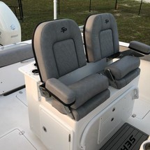 Angler Pro Boats 2900 center console