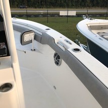 Angler Pro Boats 2900 center console