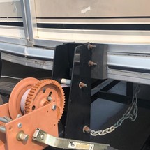 Sun tracker 25 party barge