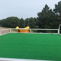 Sun tracker 25 party barge