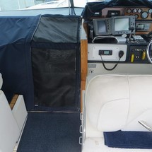 Sea ray 390 express cruiser