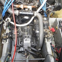 Sea ray 390 express cruiser