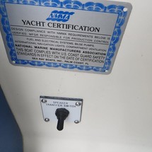 Sea ray 390 express cruiser