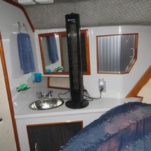 Sea ray 390 express cruiser