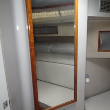 Sea ray 390 express cruiser
