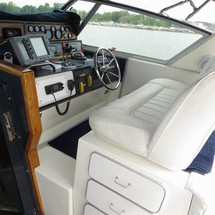 Sea ray 390 express cruiser