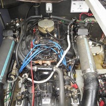 Sea ray 390 express cruiser