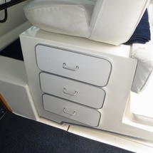 Sea ray 390 express cruiser