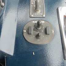 Sea ray 390 express cruiser