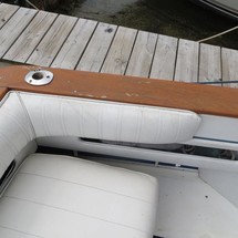 Sea ray 390 express cruiser