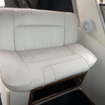 Sea ray 390 express cruiser