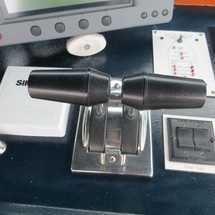 Sea ray 390 express cruiser