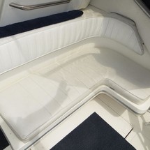 Sea ray 390 express cruiser