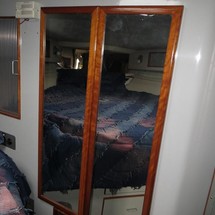 Sea ray 390 express cruiser