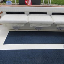 Sea ray 390 express cruiser