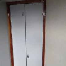 Sea ray 390 express cruiser