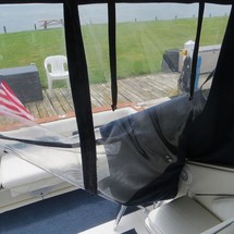 Sea ray 390 express cruiser