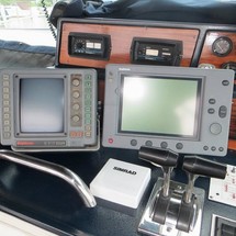 Sea ray 390 express cruiser