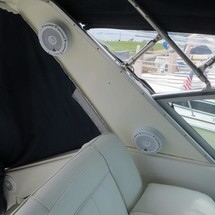 Sea ray 390 express cruiser